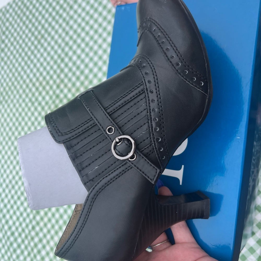 Black rialto boots